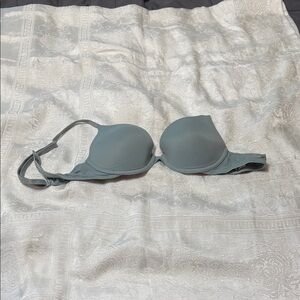 PINK Victoria's Secret Light Gray Bra